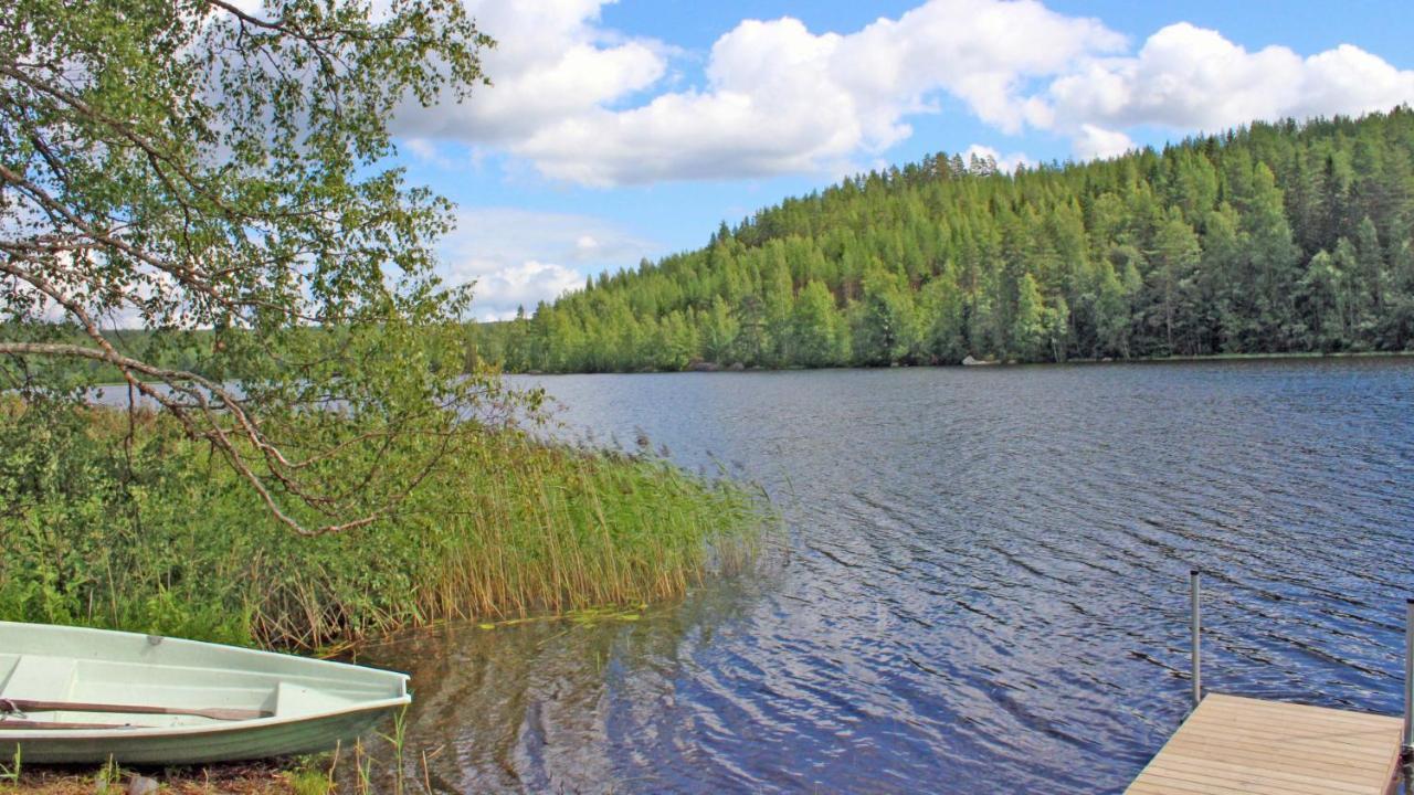 Vanha Koulu Suolahti Luaran gambar
