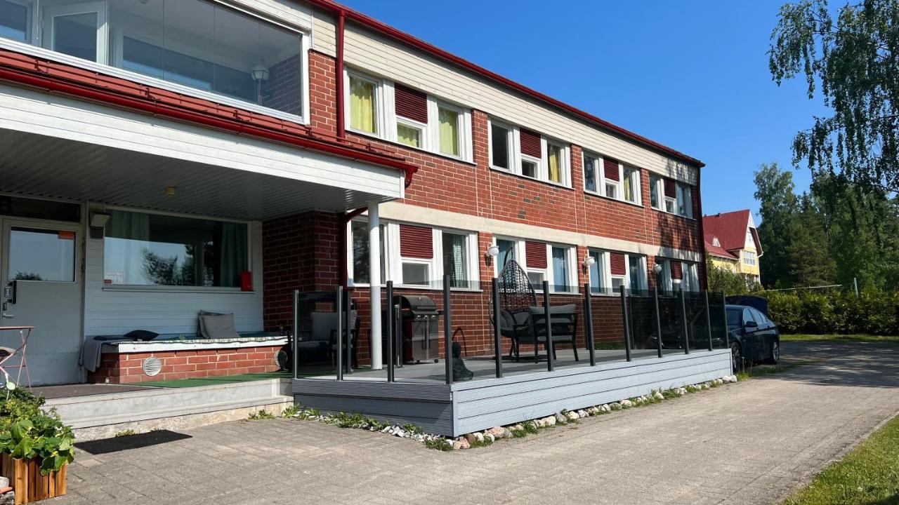 Vanha Koulu Suolahti Luaran gambar