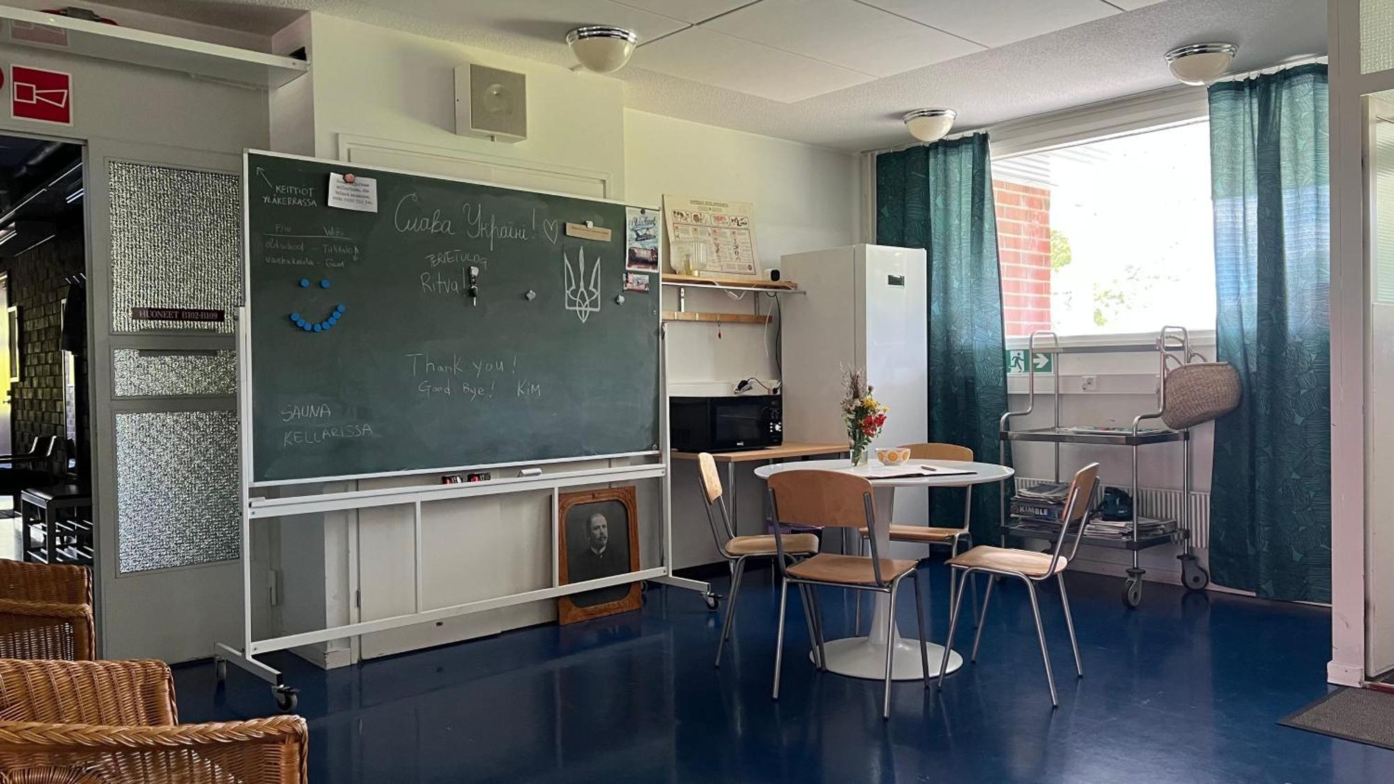 Vanha Koulu Suolahti Luaran gambar